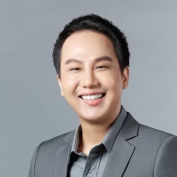 คุณจรัญพัฒณ์ บุญยัง